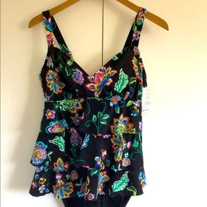 Tummy slimming swimsuit